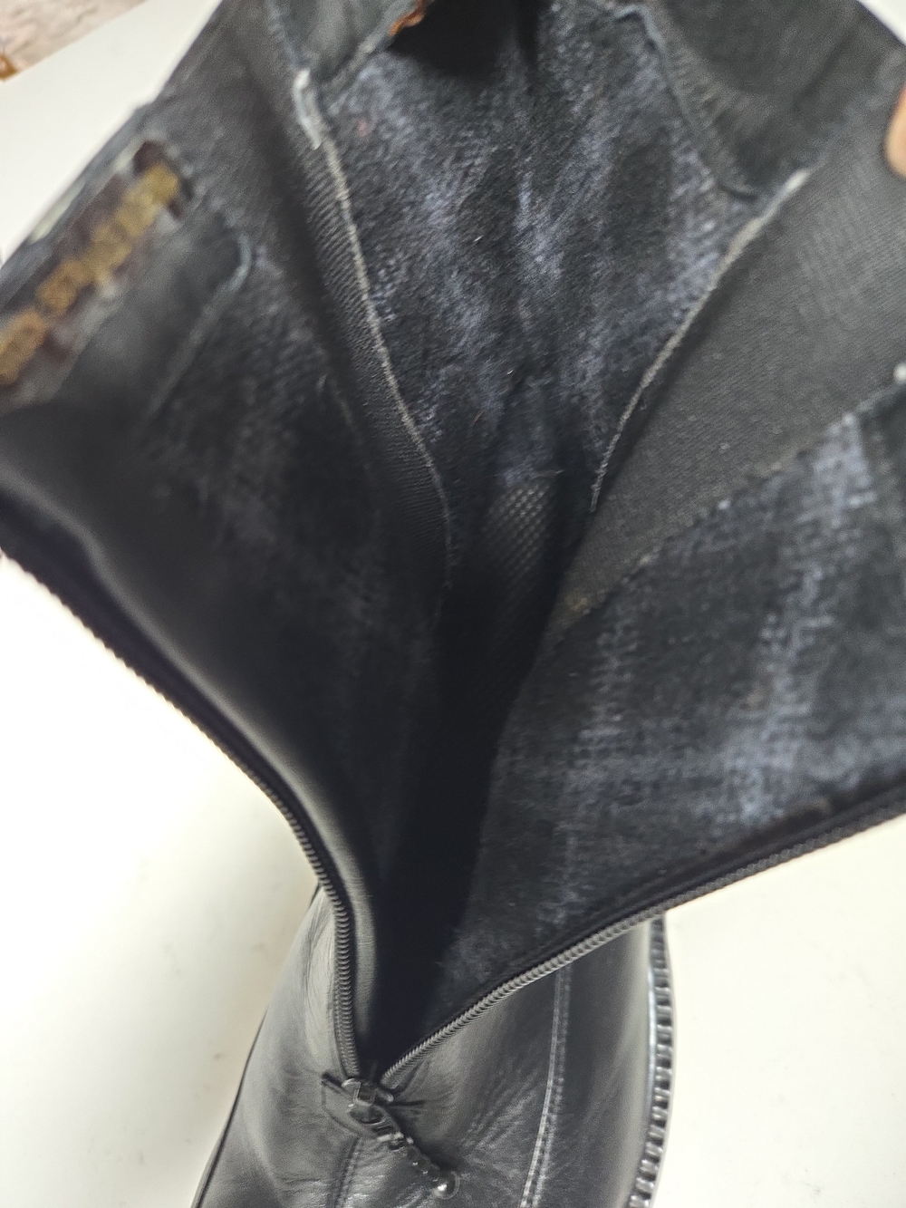Peerage Women's Black Leather Platform Boot Size 12 WW - Picture 6 of 16